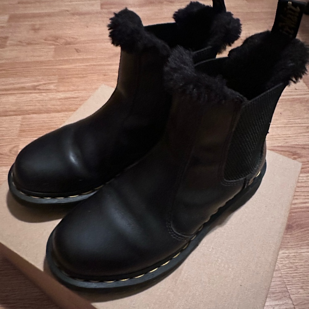DR. MARTENS LEONORE